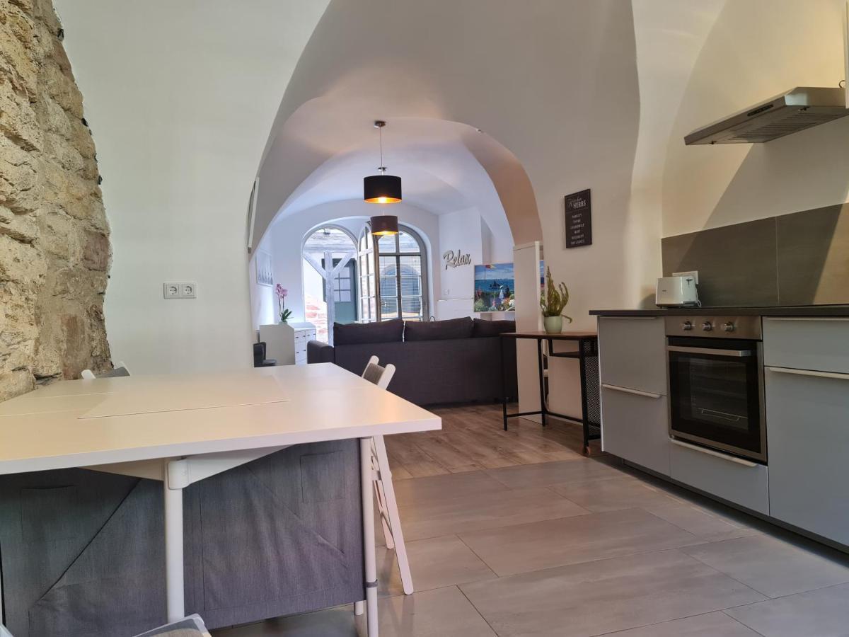 Appartements In Schoner Burganlage Jena Exteriör bild