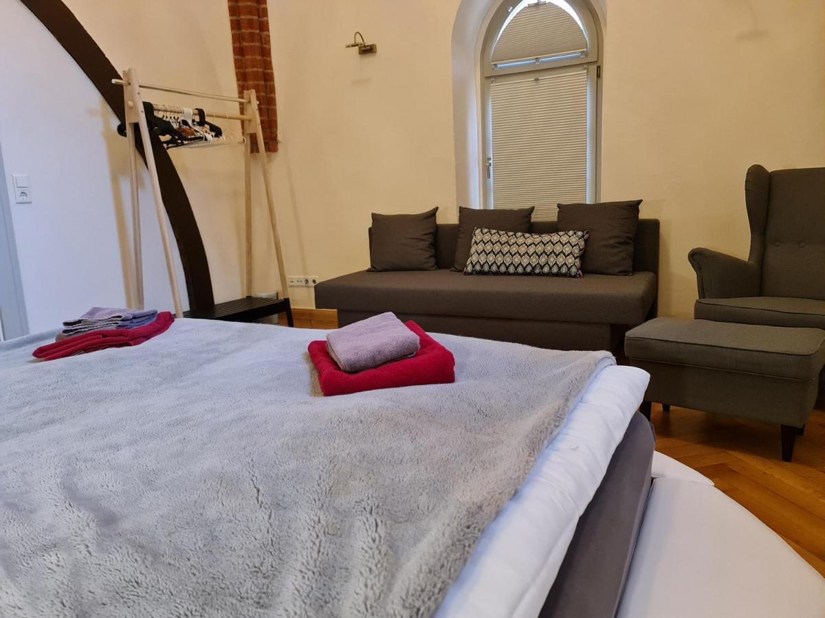 Appartements In Schoner Burganlage Jena Exteriör bild